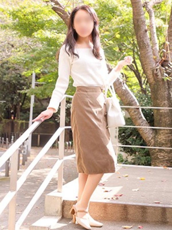 彩乃さんの写真3枚目