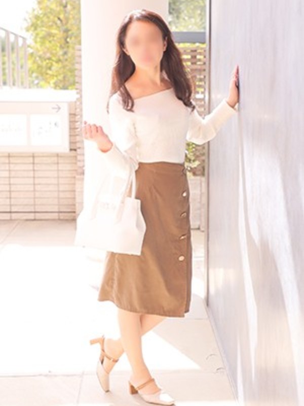 彩乃さんの写真2枚目
