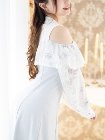白藤 まひろさんの写真1枚目