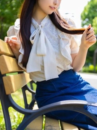 東堂 あみなさんの写真2枚目