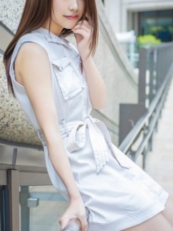 芹沢 りのさんの写真1枚目