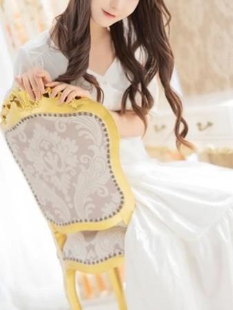 久瀬 れいなさんの写真3枚目