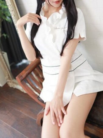 花里あずささんの写真3枚目