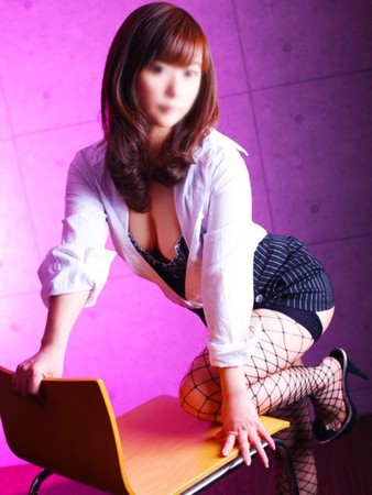 相崎真夕さんの写真2枚目