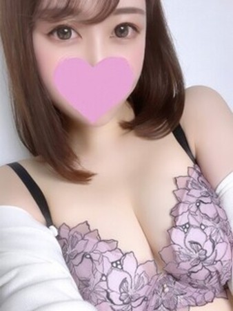 杉本あやなさんの写真2枚目