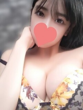 小岩井ももこさんの写真2枚目