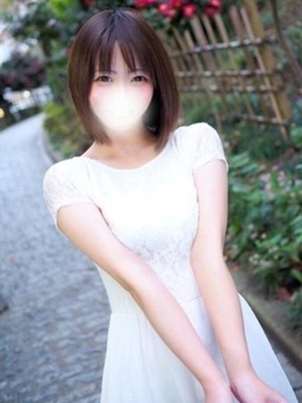 陽菜(ひな)さんの写真1枚目