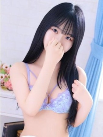 りりなさんの写真1枚目