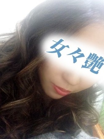 栞奈さんの写真1枚目