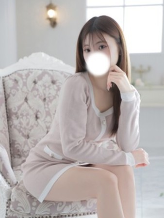 愛玲菜(えれな)さんの写真3枚目