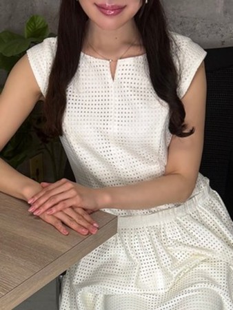 美咲(みさき)さんの写真1枚目