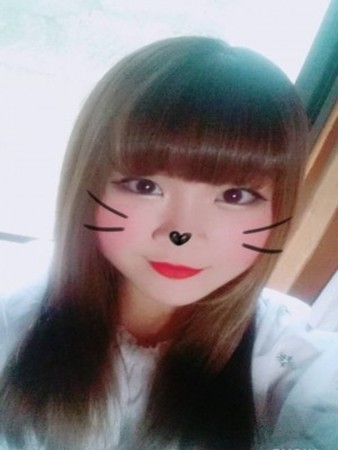 新人・しおりさんの写真1枚目