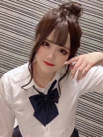 新人まなほさんの写真1枚目
