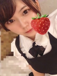 新人りこ