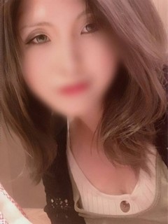 新人ゆめな