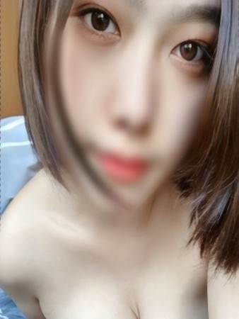 新人あんなさんの写真1枚目