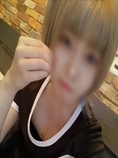 新人らむ