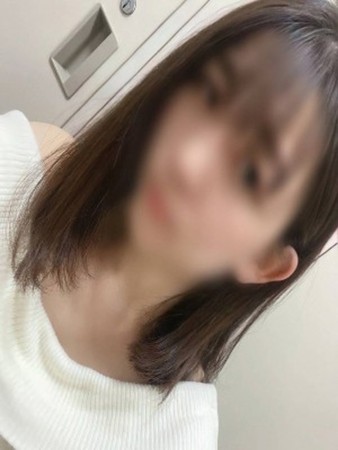 新人みゆさんの写真1枚目