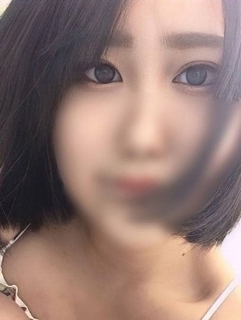 新人しのぶさんの写真1枚目