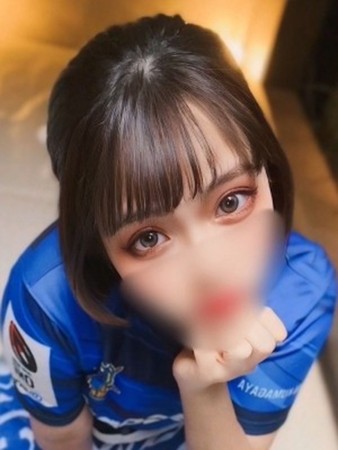 新人めいさんの写真1枚目