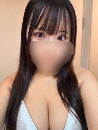新人まりさんの写真1枚目
