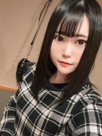 新人あおいさんの写真1枚目