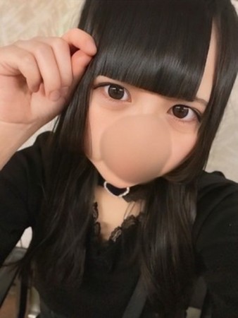 新人みゆきさんの写真1枚目