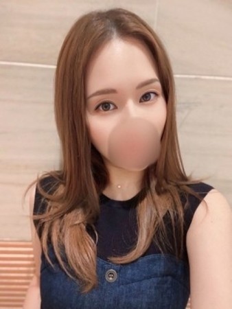 新人すみれさんの写真1枚目
