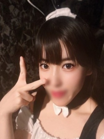 新人えみりさんの写真1枚目