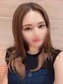 新人れな