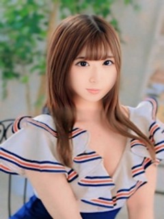 新人さゆ