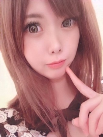 新人えれなさんの写真1枚目