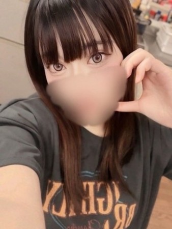 新人りほさんの写真1枚目