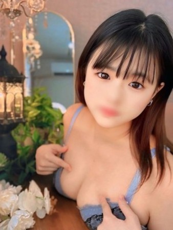 新人れんさんの写真1枚目