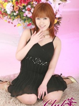 美月 綾那さんの写真1枚目