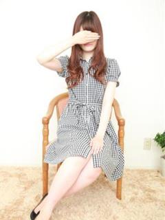 麻白リカ