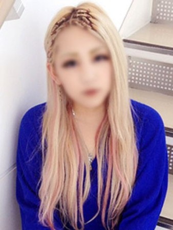 えみりさんの写真1枚目