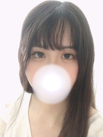 鳴海　さきさんの写真1枚目