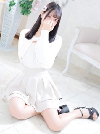 芹沢かすみさんの写真2枚目