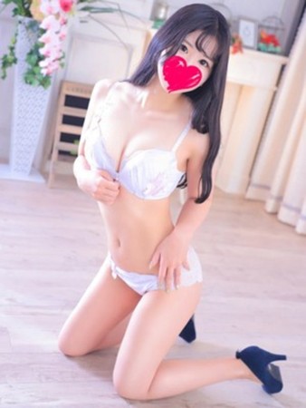 月岡れいみさんの写真2枚目