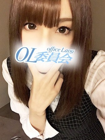 初美しおりさんの写真1枚目