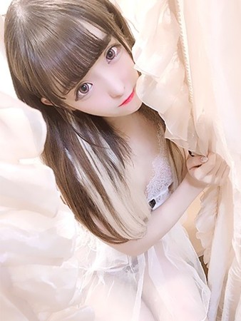 夢乃ひかりさんの写真1枚目