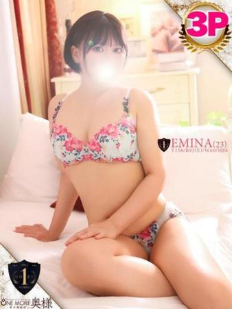 えみなさんの写真2枚目