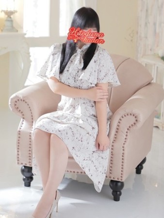 岩佐ここなさんの写真3枚目