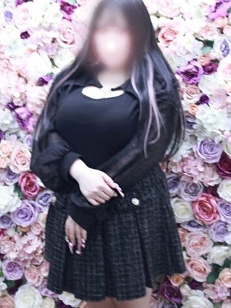 響ここねさんの写真2枚目