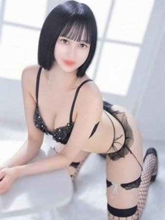 愛結花【彫刻の様な神スタイル】さんの写真5枚目