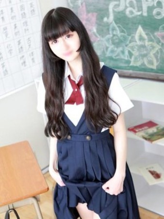 加藤あいなさんの写真2枚目