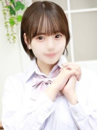 栗山れなさんの写真1枚目