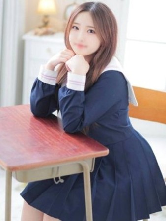 卯月あすかさんの写真2枚目