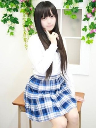 東雲まりなさんの写真2枚目